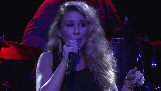 Haley Reinhart - Free (Live)