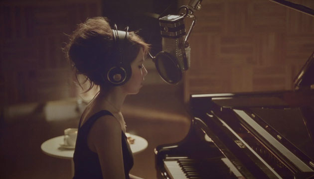 G.E.M. 邓紫棋 - 是否 (Live)