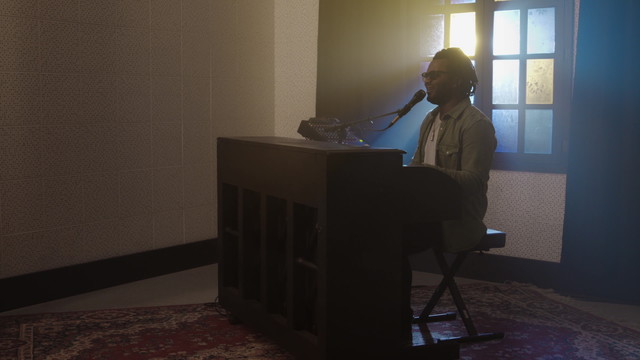 Blessing Offor - How Much You Mean To Me (Live From East Iris, Nashville, TN/2021)