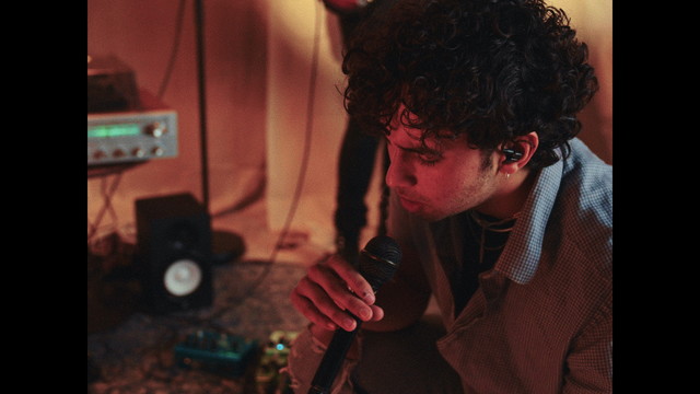 Rohin - Homemade Novocaine (Live Acoustic)