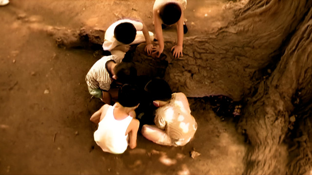 殷馨梓 - 泥娃娃 (KTV版)