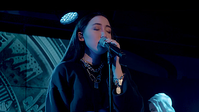 Alan Walker - All Falls Down (Stripped Down Version)