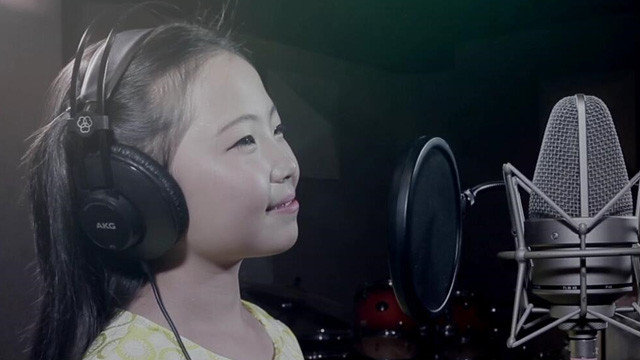 匡桐菲 - 在希望的田野上