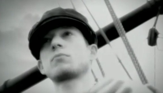 The Glam - Walking Ghost