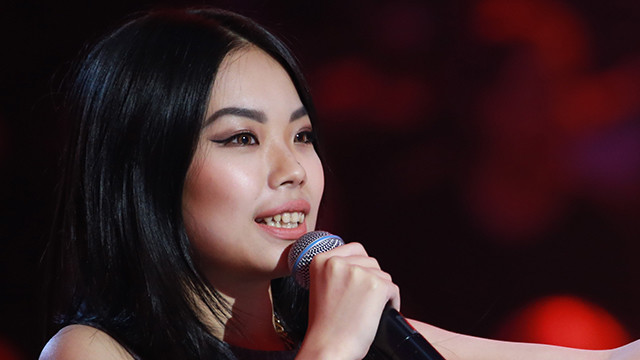 万妮达Vinida Weng - 给我一个吻 (中国新歌声 第9期)