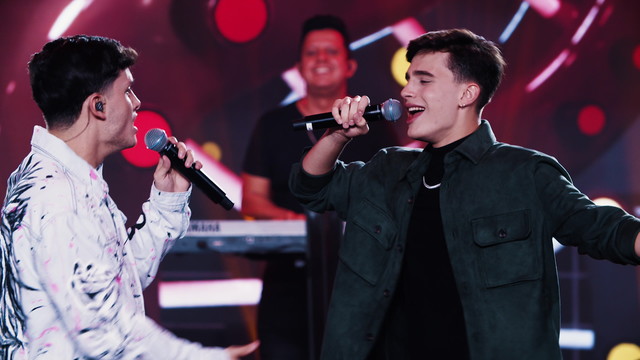 João Pedro e Fellipe - Fora De Hora (Ao Vivo Em Goiânia / 2024)