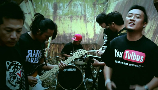 部落美男子 - 冲动派