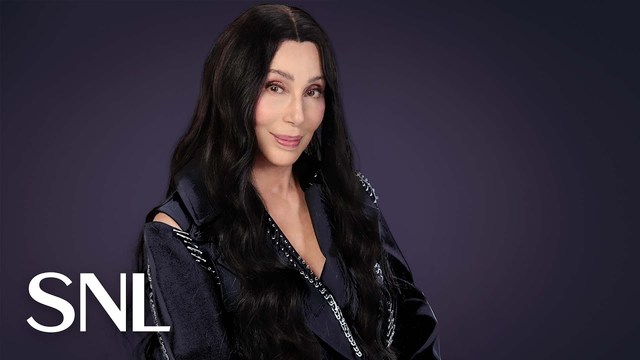 Cher - DJ Play A Christmas Song (Saturday Night Live)