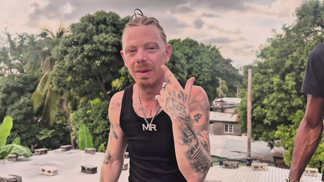 George P - Light It Up