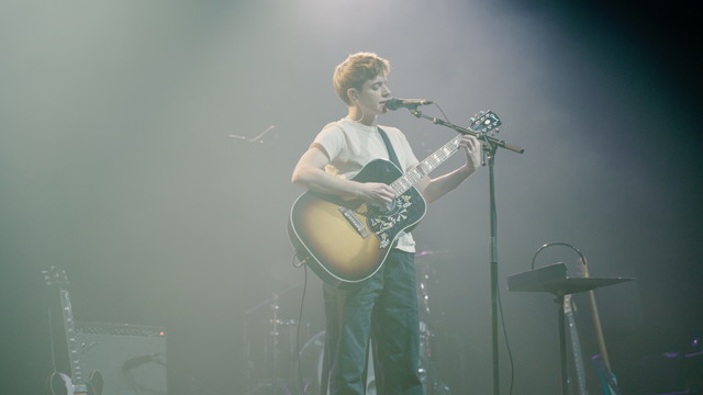Mae Martin - People Get Back Up (Live From Toronto / 2025)
