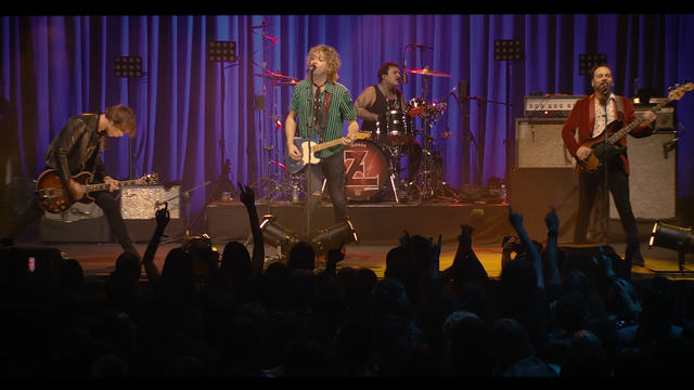 Los Zigarros - Con Sólo Un Movimiento