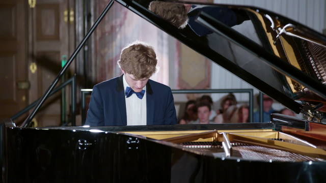 Jan Lisiecki - Chopin: Nocturne in E Minor, Op. posth. 72/1 (Live)