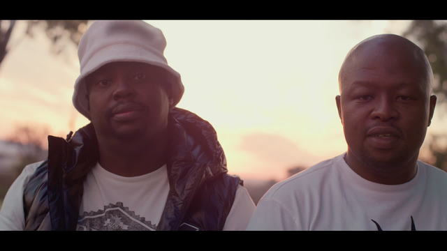Sphectacula and DJ Naves - Bonke