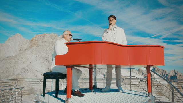 Andrea Bocelli - Cantique de noel (from Monte Bianco)