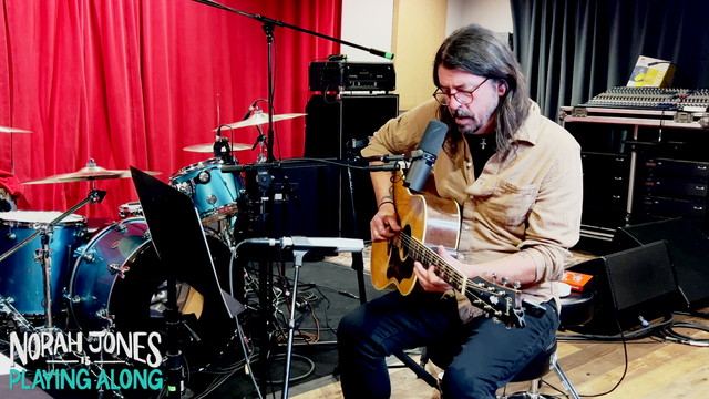 Norah Jones - Razor (Live From Northridge, CA)