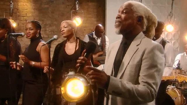 Billy Ocean - Love Really Hurts Without You (Live)