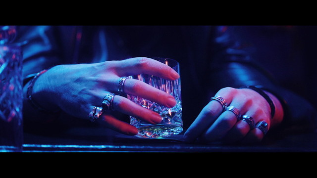 Antoine Elie - Clopes, sky-cola