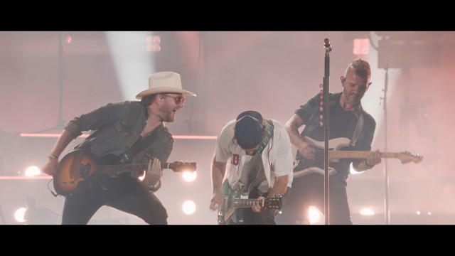 Thomas Rhett - T-Shirt (Live From Fenway Park)
