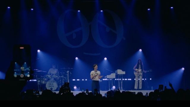 Henry Moodie - pick up the phone (live)