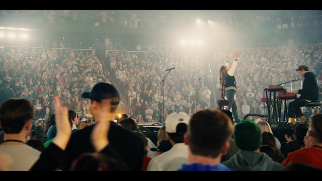 Brooke Ligertwood - Garment Of Praise / Undignified (Live At Passion 2025)