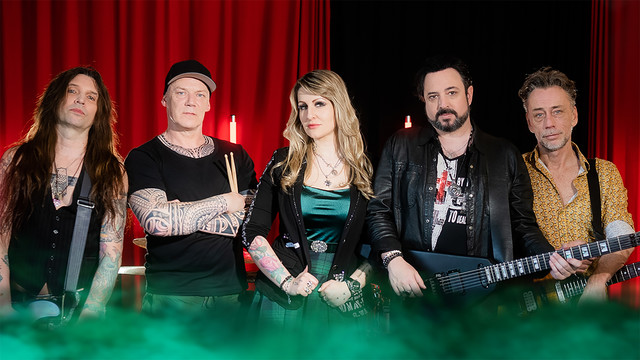 Jelfi - Ein Hoch auf uns (Offizielles Video)