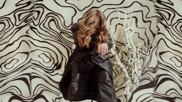 Madison Cunningham - Hospital (Visualizer)