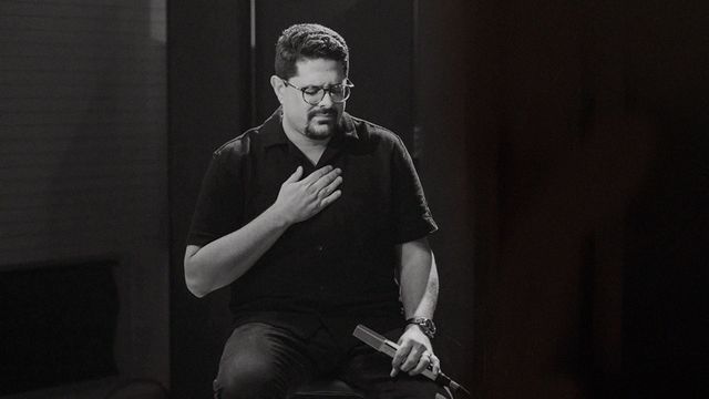 Fred Arrais - Como Deus Vê (Lyric Video)