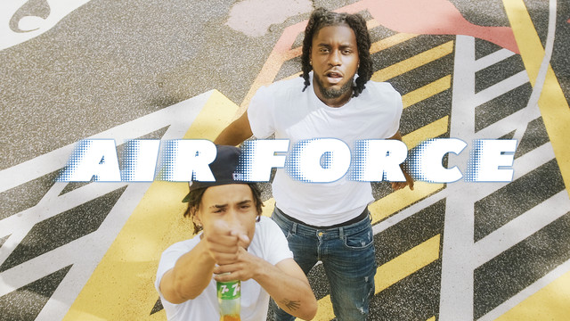 i300 - Air Force (Clip officiel)