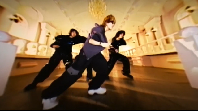 H.O.T. - Outside Castle