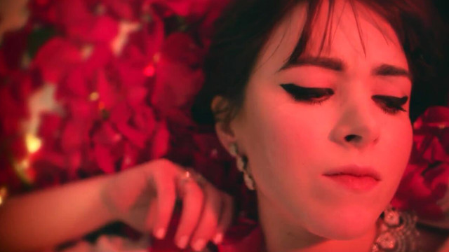 Clare Maguire - Elizabeth Taylor