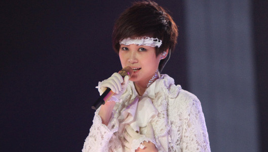 李宇春 - 一点一点 (2009北京五棵松演唱会)