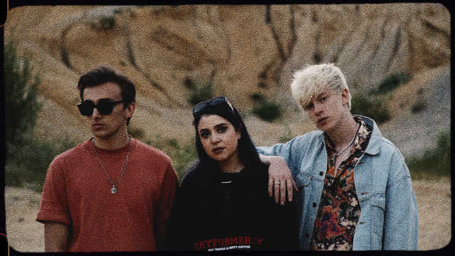 HILLS 97 - Tak Trochu High