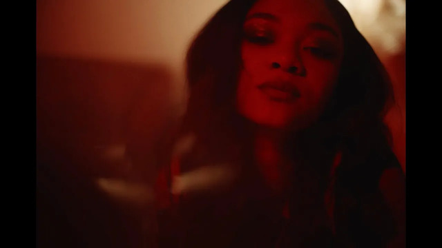 Wolftyla - In The Middle