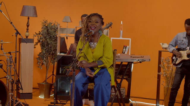 Nomfundo Moh - Soft Life (Live At Studio 9 / 2022)