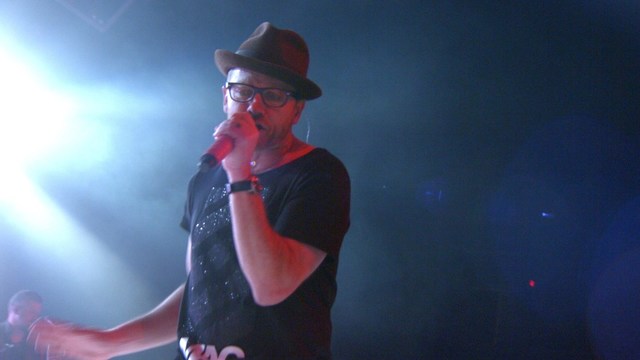 Tobymac - Love Feels Like (Live)