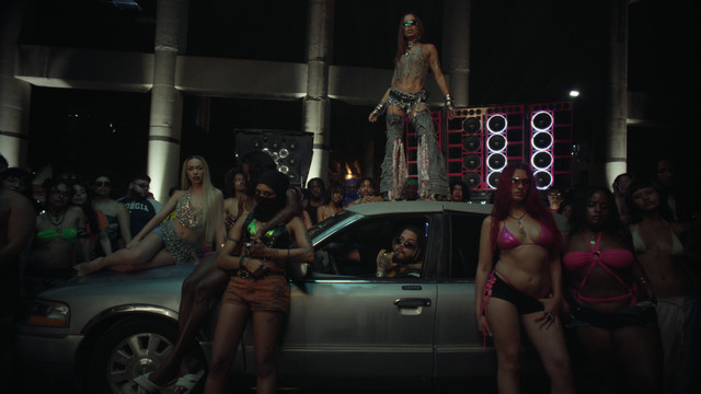 Anitta - Double Team