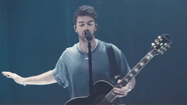 The Chainsmokers - Who Do You Love (Live)