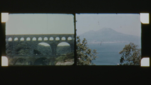 Ludovico Einaudi - Einaudi: Giorni Dispari (Visualiser)
