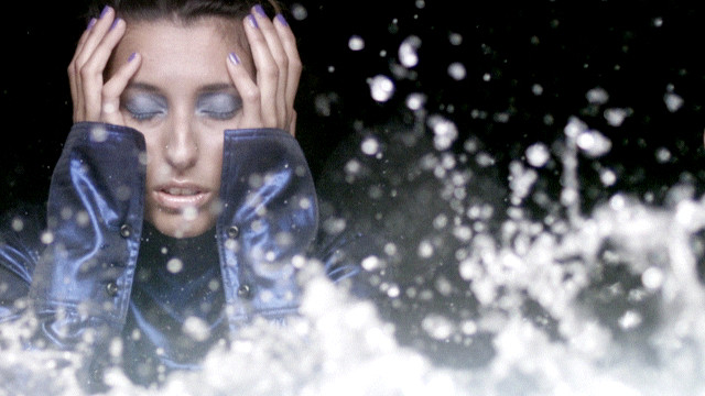 Julia Lenti - Illogico