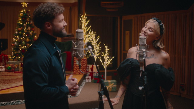 Calum Scott - Kid At Christmas