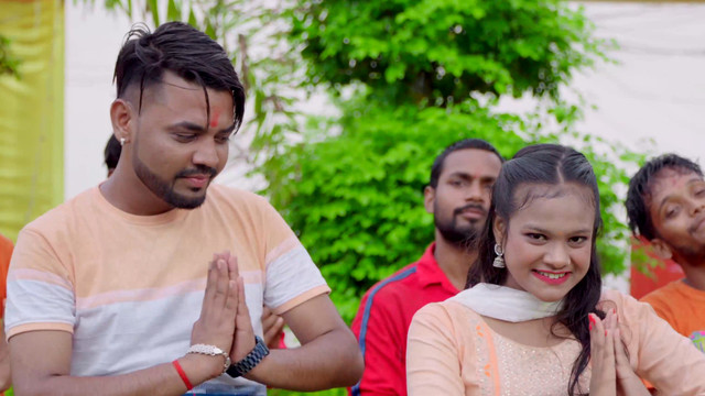 Gunjan Badshah - Puja Kariha Shivling Pe