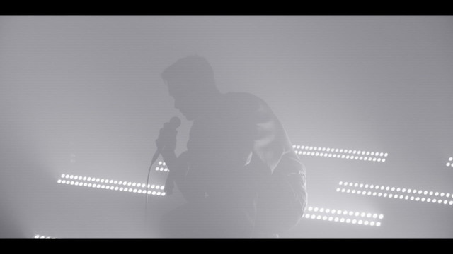 Mert Demir - KAFAM Bİ DÜNYA (Live)