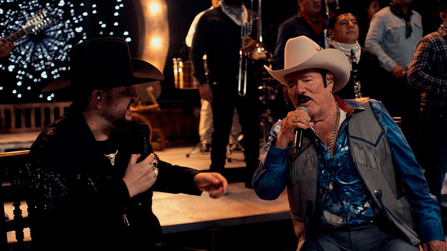 Edén Muñoz - Que la Dejen Ir al Baile Sola (Video Oficial)