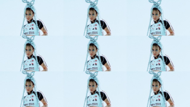 Melis Karaduman - Toksik (Visualiser)