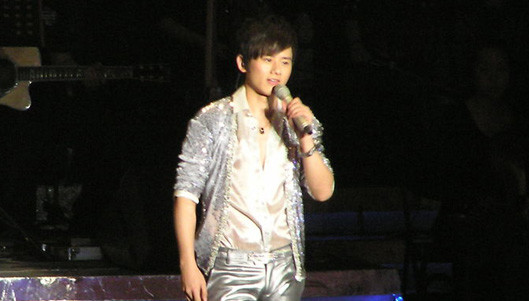 张杰 - 远走高飞 (Live)