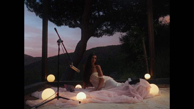 Pablo Nouvelle - Gray Area