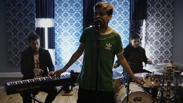 Pema - Disturbios (Studio Session / Acoustic)