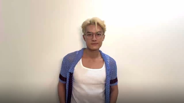 吴克群 - 【专辑还原大师】吴克群邀你来玩烧脑的拼图挑战，赢取勋章和专属荣耀！