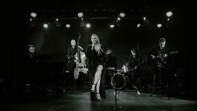 Katarzyna Cerekwicka - Medrcy Swiata (Live)