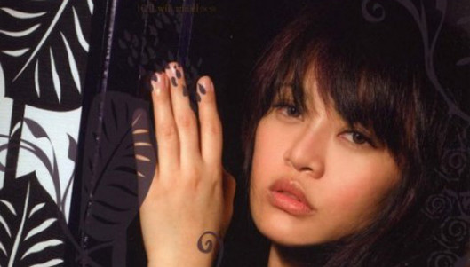 戴爱玲 - 闭上眼睛爱